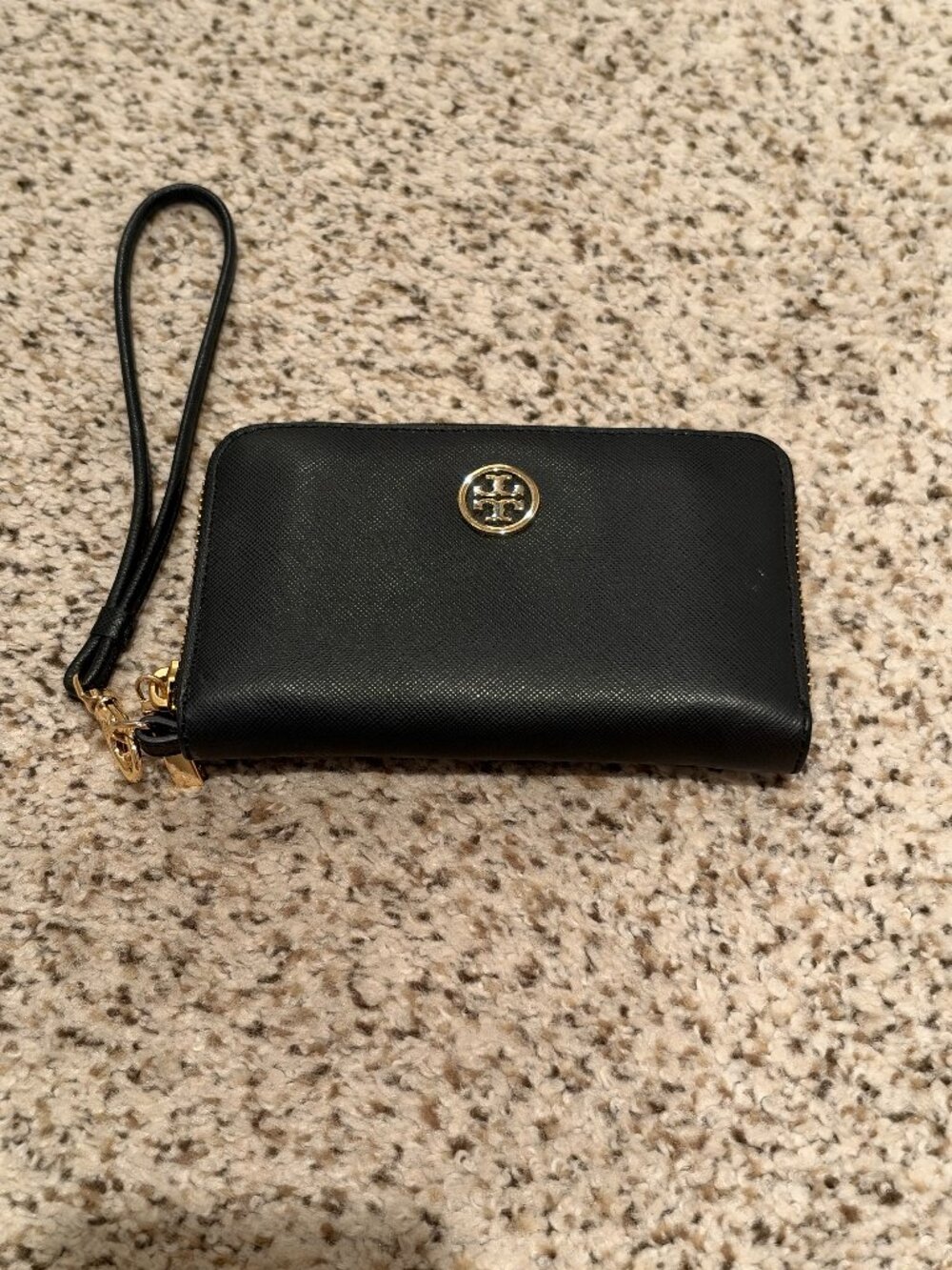 Tory Burch | Robinson Zip-Around Wallet Wristlet | Black/Gold